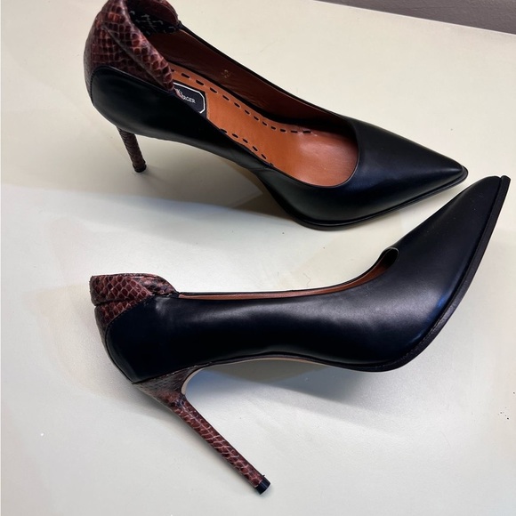 By Malene Birger Shoes - Made in Portugal Marlene Birger Chic Black Stiletto Heels with Sleek Design